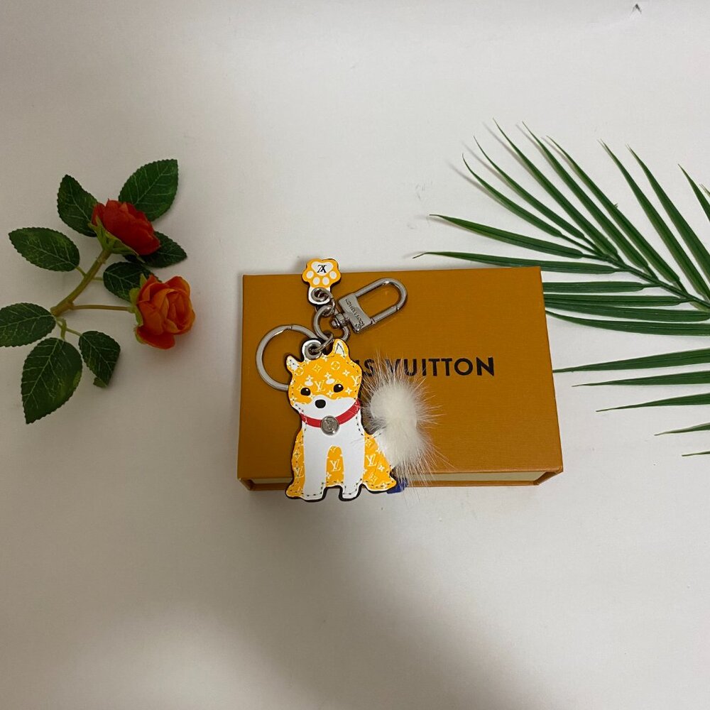 Keychain LV🎶🏖️⛱️